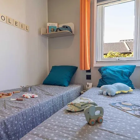 Campsite Acces Direct Plage - Camping 4 - Piscine - Eeic00 La Tranche-sur-Mer
