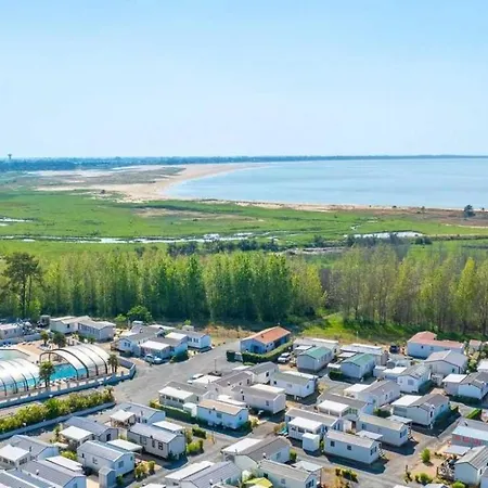 Acces Direct Plage - Camping 4 - Piscine - Eeic00 Campsite